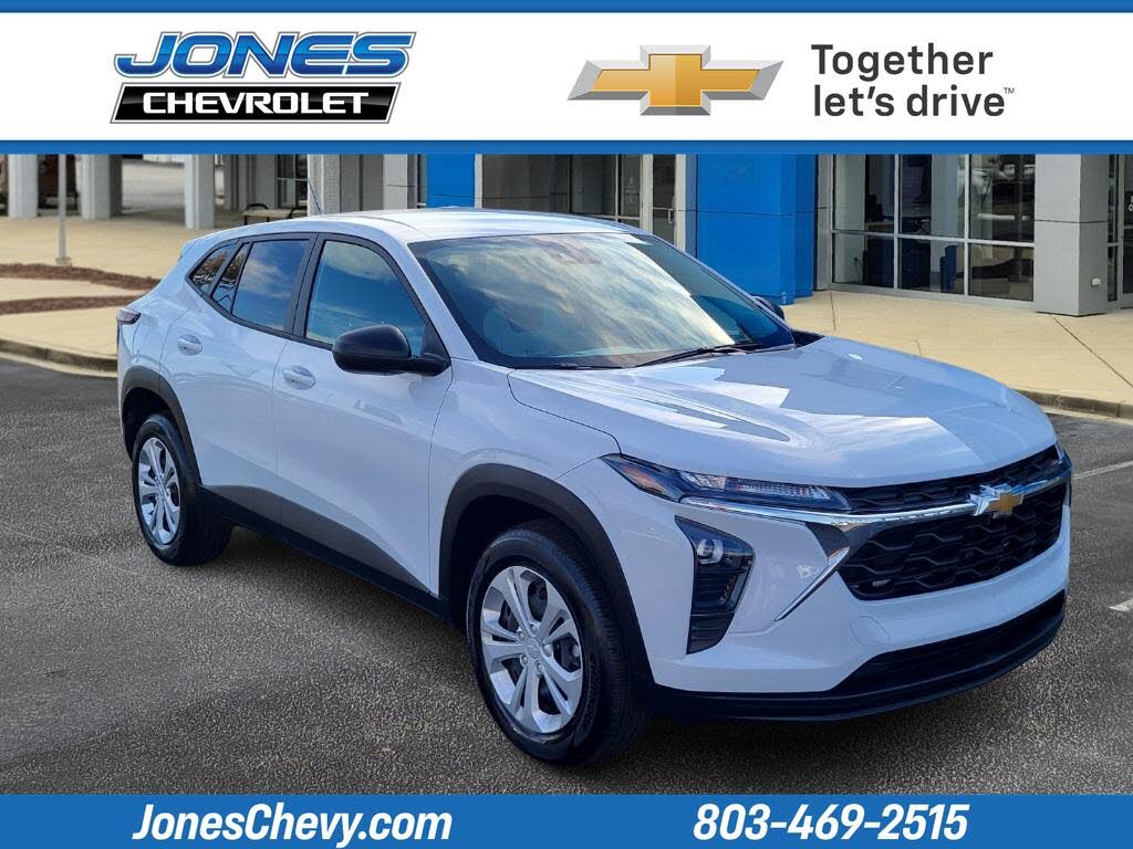 2025 Chevrolet Trax LS FWD