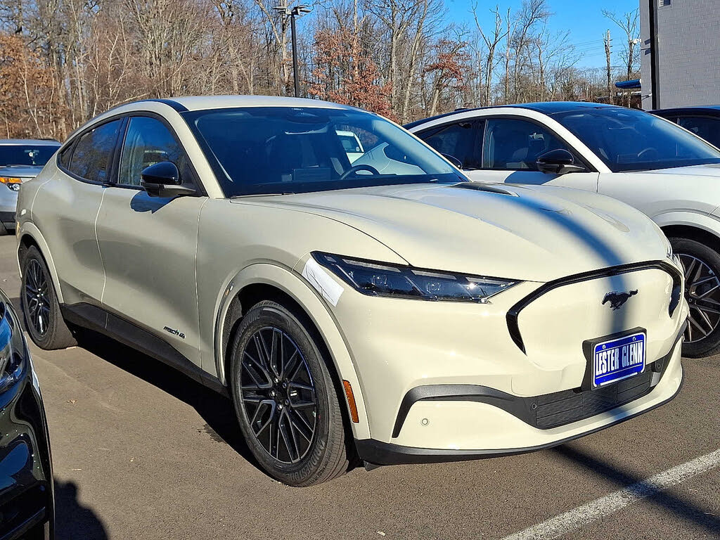 2025 Ford Mustang Mach-E Premium AWD
