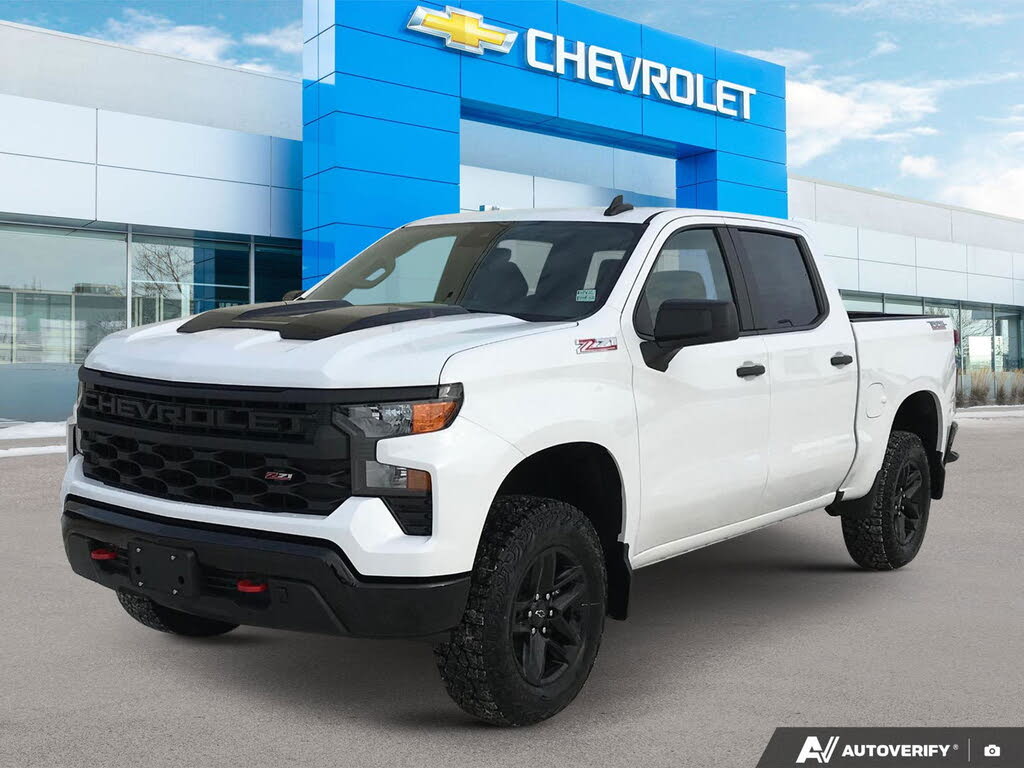 2026 Chevrolet Silverado 1500 Custom Trail Boss Crew Cab 4WD