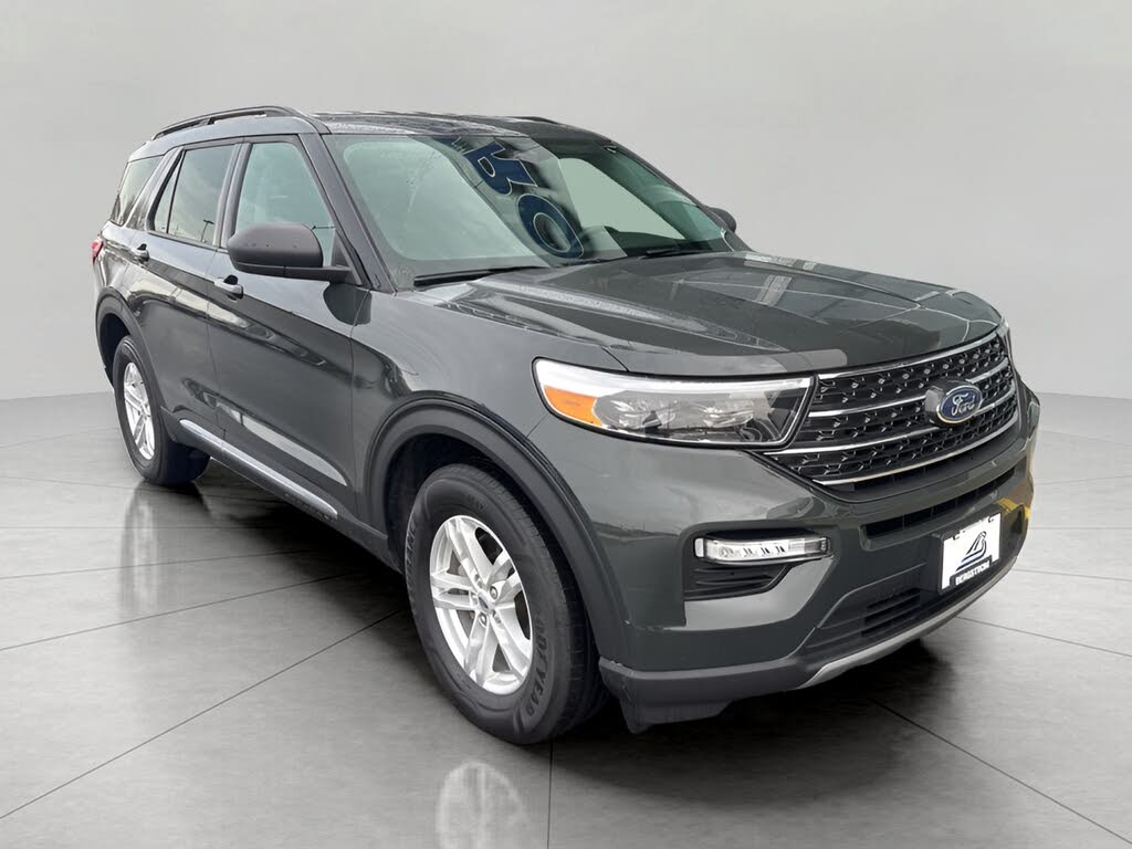 2023 Ford Explorer XLT AWD