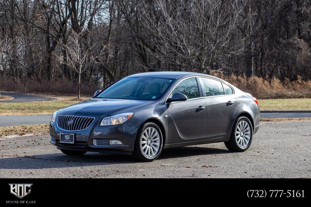 2011 Buick Regal CXL Sedan FWD