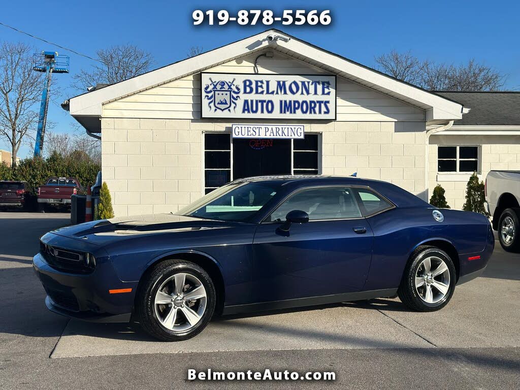 2016 Dodge Challenger SXT RWD