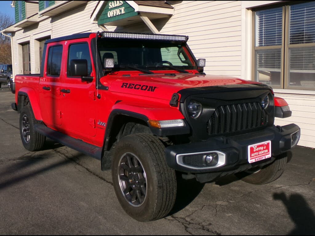 2020 Jeep Gladiator Overland Crew Cab 4WD