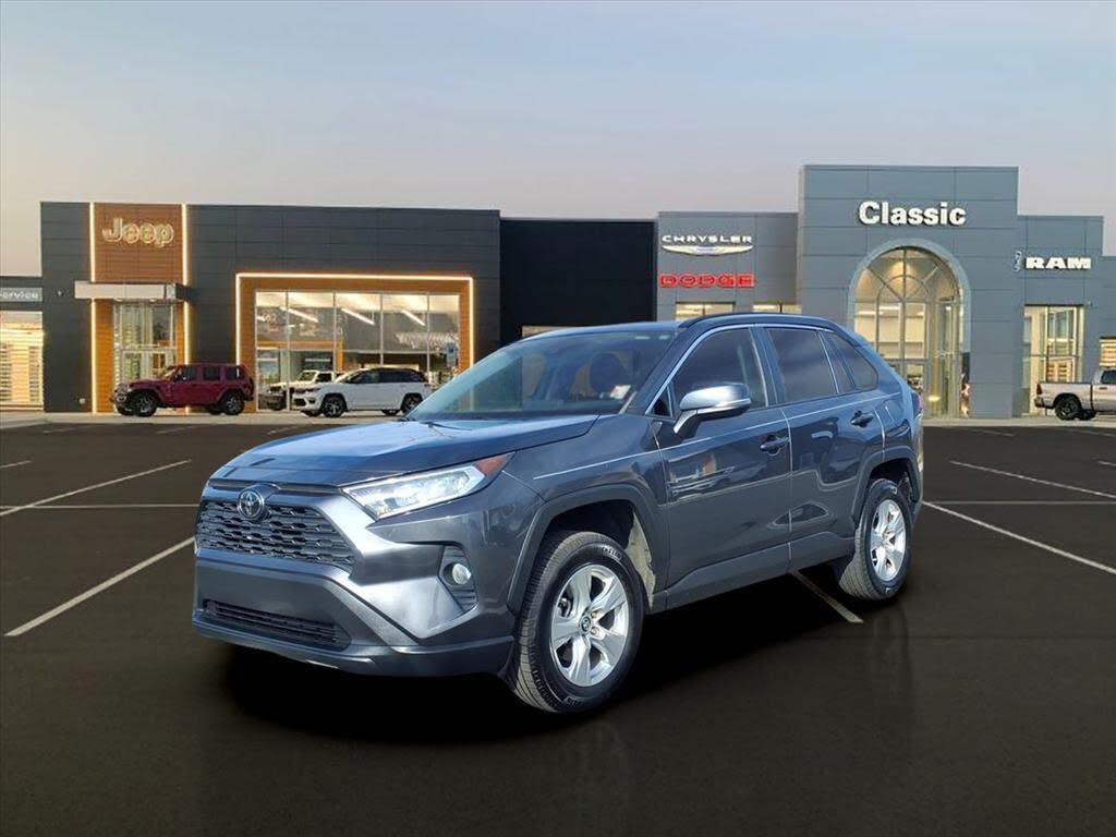2020 Toyota RAV4 XLE FWD