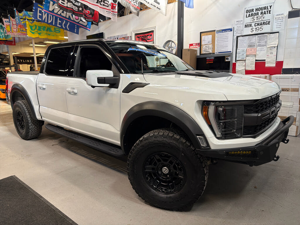 2022 Ford F-150 Raptor SuperCrew 4WD