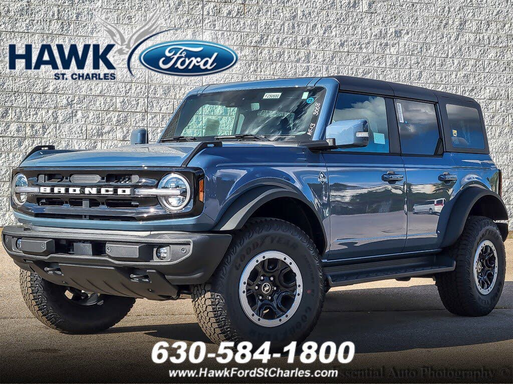 2025 Ford Bronco Outer Banks 4-Door 4WD