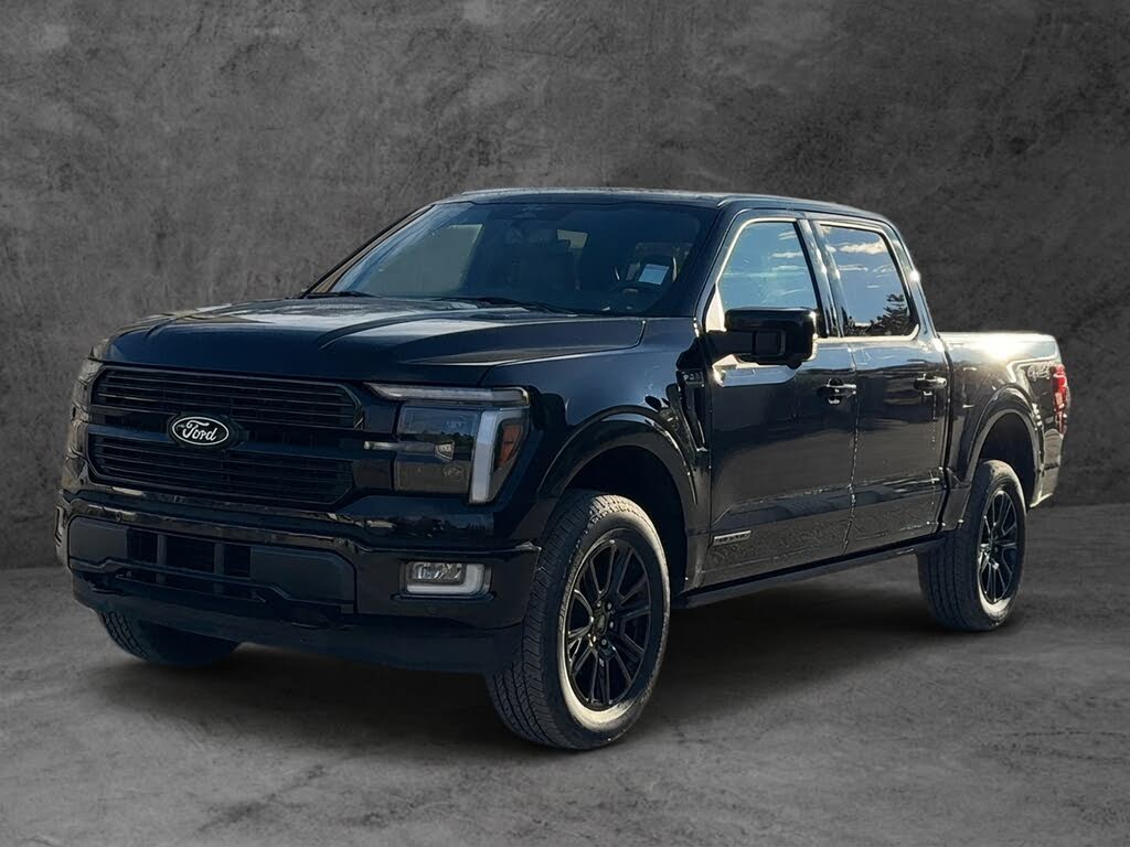 Ford F-150 Platinum SuperCrew 4WD 2025