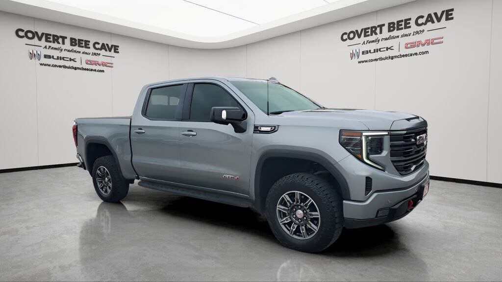 2024 GMC Sierra 1500 AT4 Crew Cab 4WD