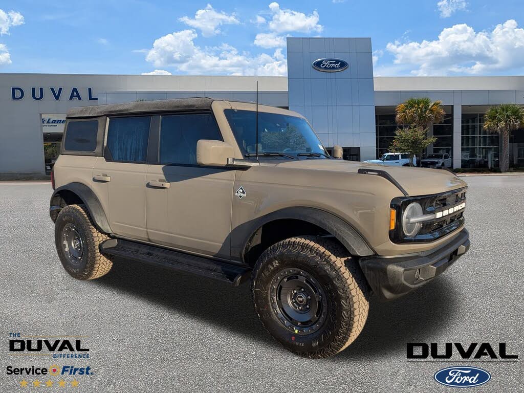2025 Ford Bronco Outer Banks 4-Door 4WD