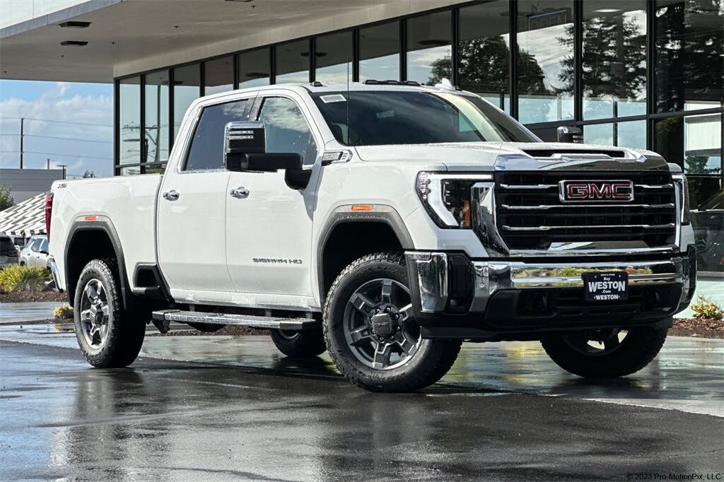 2026 GMC Sierra 2500HD SLT Crew Cab 4WD