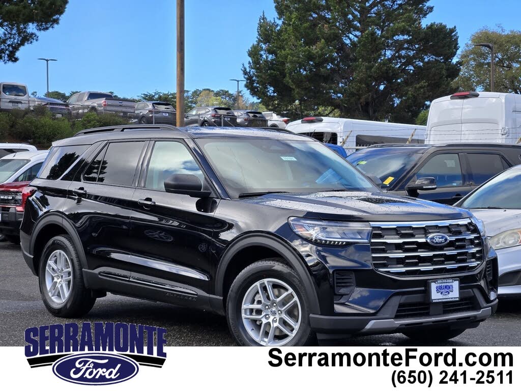 2026 Ford Explorer Active AWD