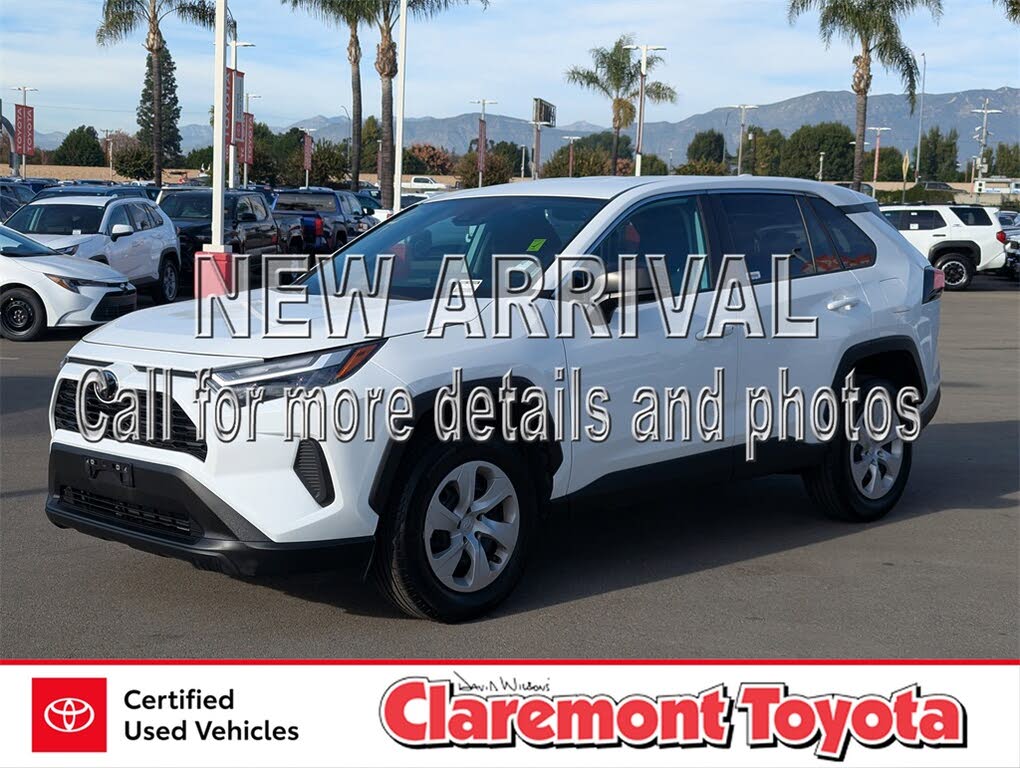 2024 Toyota RAV4 LE AWD