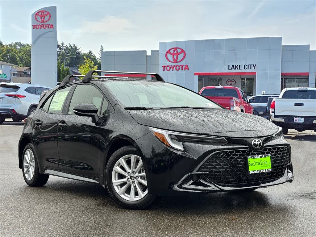 2026 Toyota Corolla Hatchback SE FWD