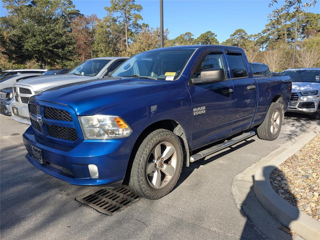 2016 RAM 1500 Express Quad Cab 4WD