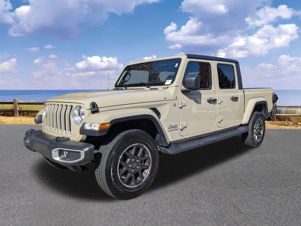 2022 Jeep Gladiator Overland Crew Cab 4WD