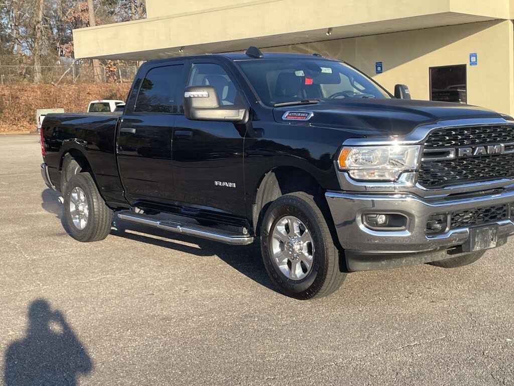 2024 RAM 2500 Big Horn Crew Cab 4WD