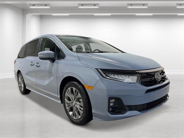 2026 Honda Odyssey Touring FWD