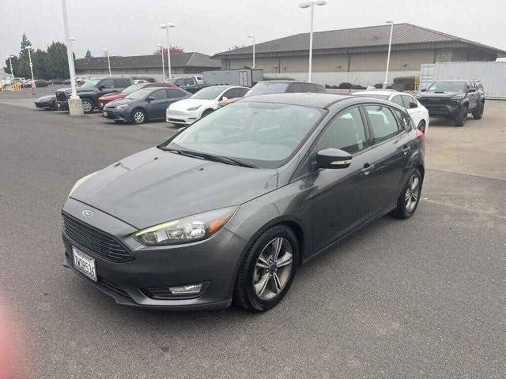 2016 Ford Focus SE Hatchback