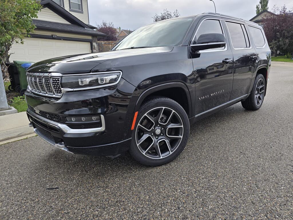 2022 Jeep Grand Wagoneer Series III 4WD