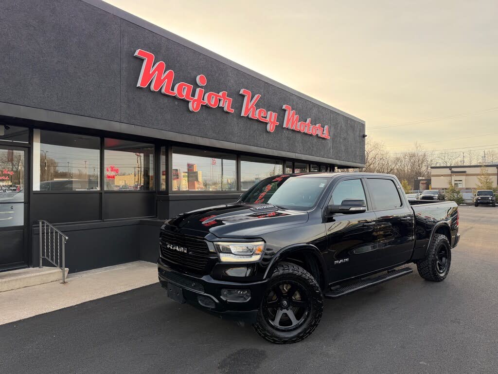 2019 RAM 1500 Laramie Crew Cab 4WD