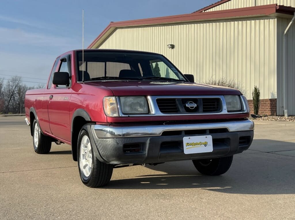 1998 Nissan Frontier 2 Dr XE Extended Cab SB