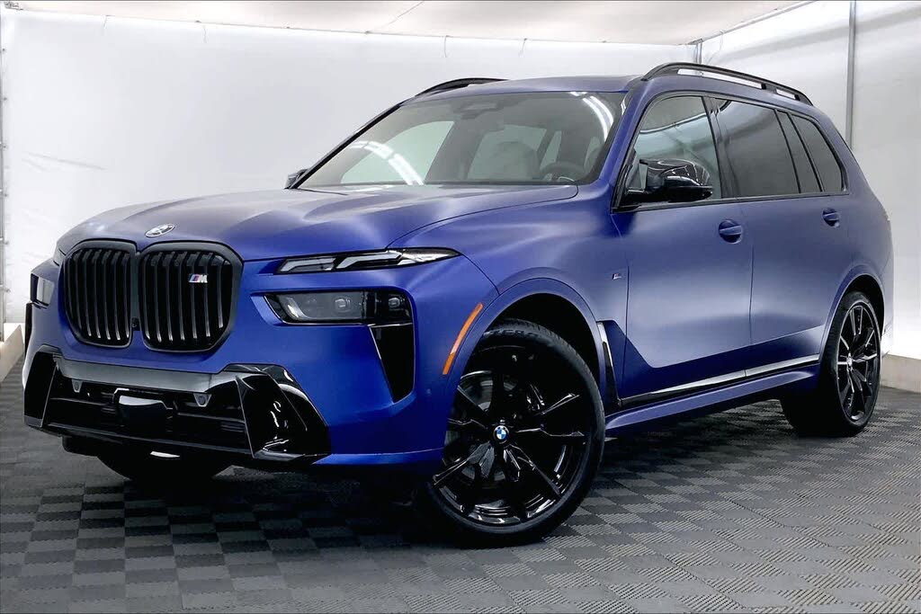 2026 BMW X7 M60i AWD