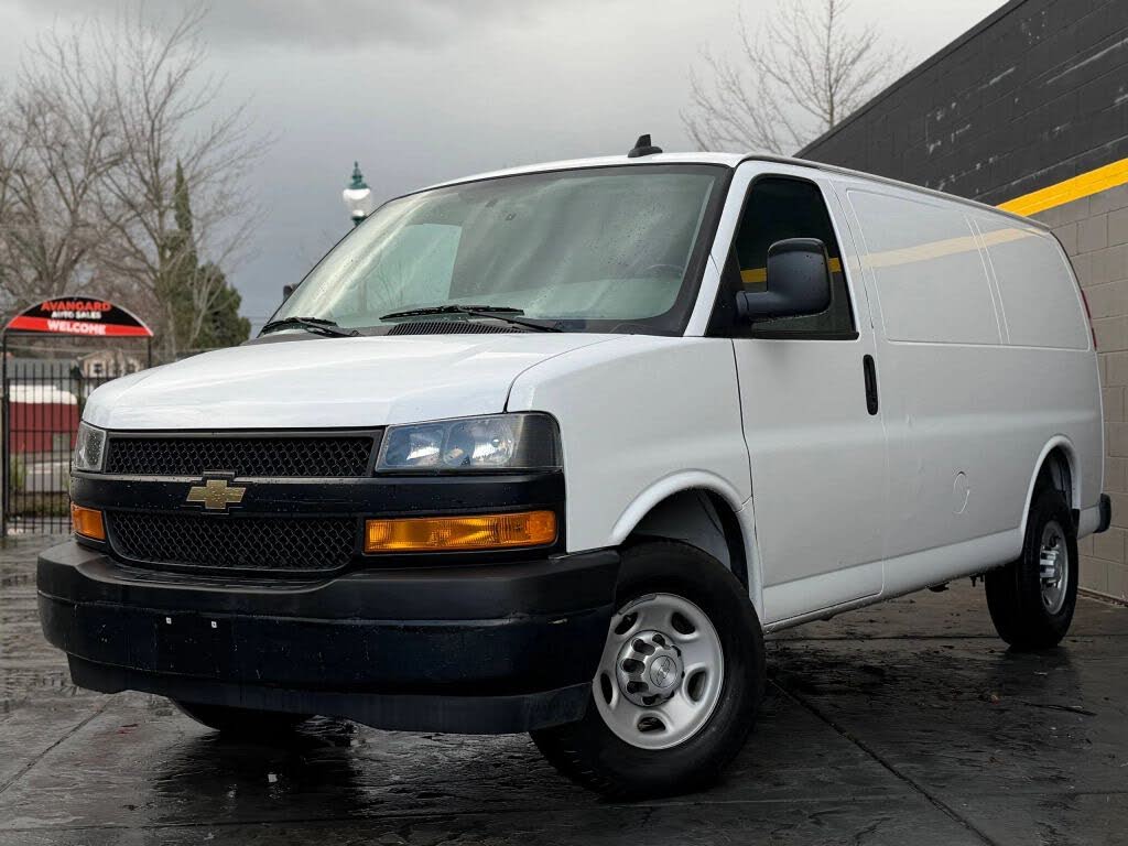 2018 Chevrolet Express Cargo 2500 RWD