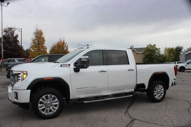 2022 GMC Sierra 3500HD Denali Crew Cab 4WD