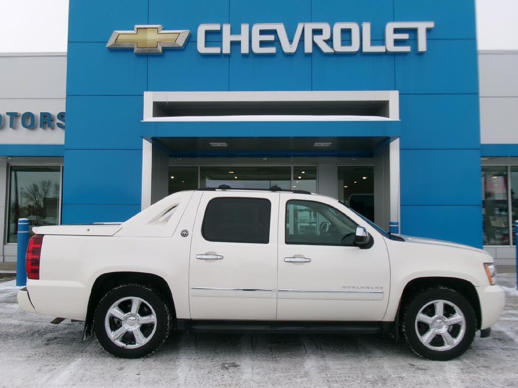 2013 Chevrolet Avalanche LTZ Black Diamond Edition 4WD