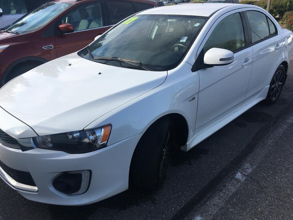 2017 Mitsubishi Lancer ES