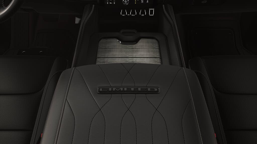 2026 RAM 1500 Limited Crew Cab 4WD