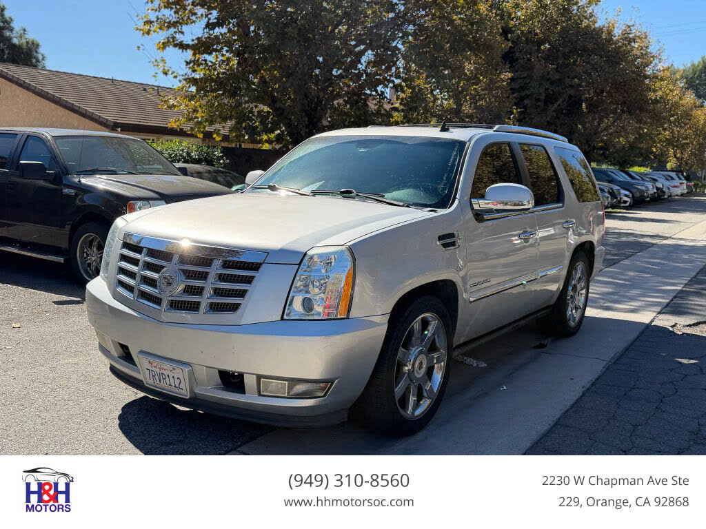 2012 Cadillac Escalade Luxury RWD