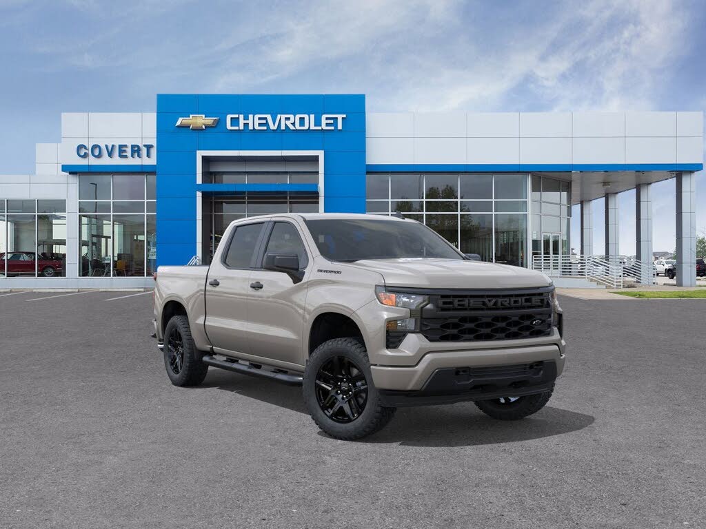 2026 Chevrolet Silverado 1500 Custom Crew Cab 4WD