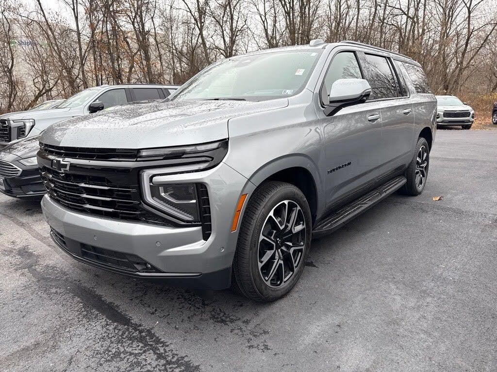 2026 Chevrolet Suburban RST 4WD