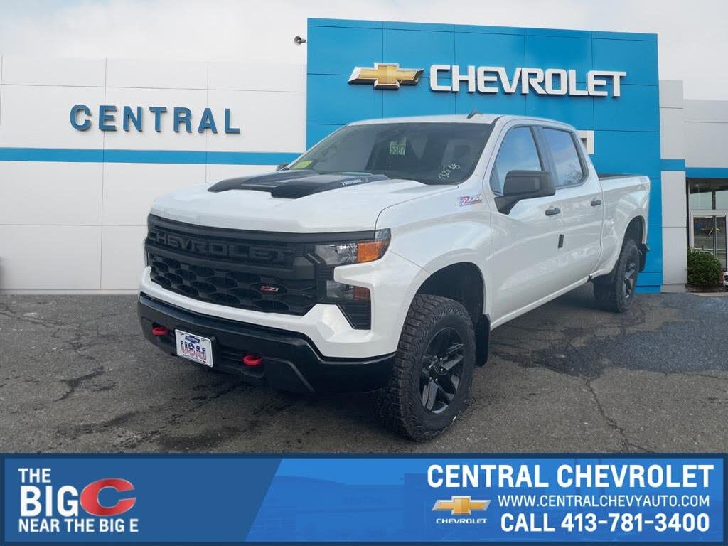 2026 Chevrolet Silverado 1500 Custom Trail Boss Crew Cab 4WD