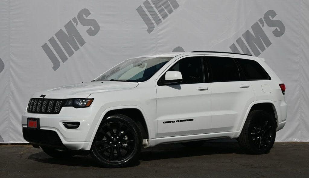 2020 Jeep Grand Cherokee Altitude RWD