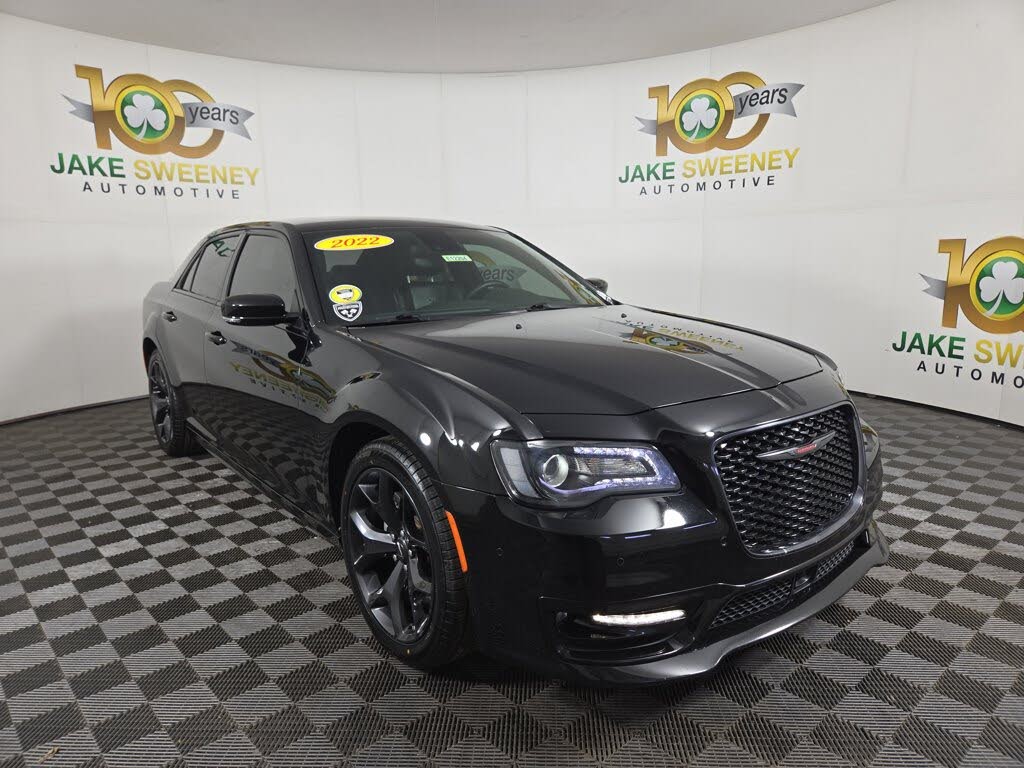 2022 Chrysler 300 S V8 RWD