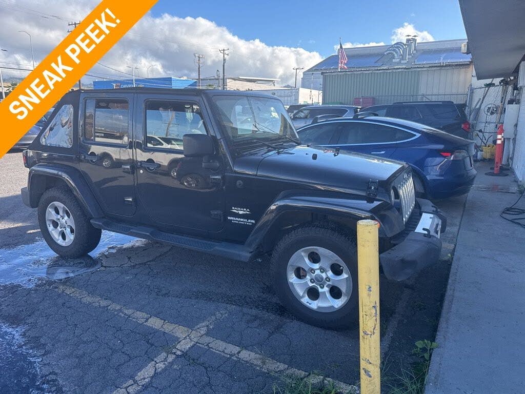 2013 Jeep Wrangler Unlimited Sahara 4WD