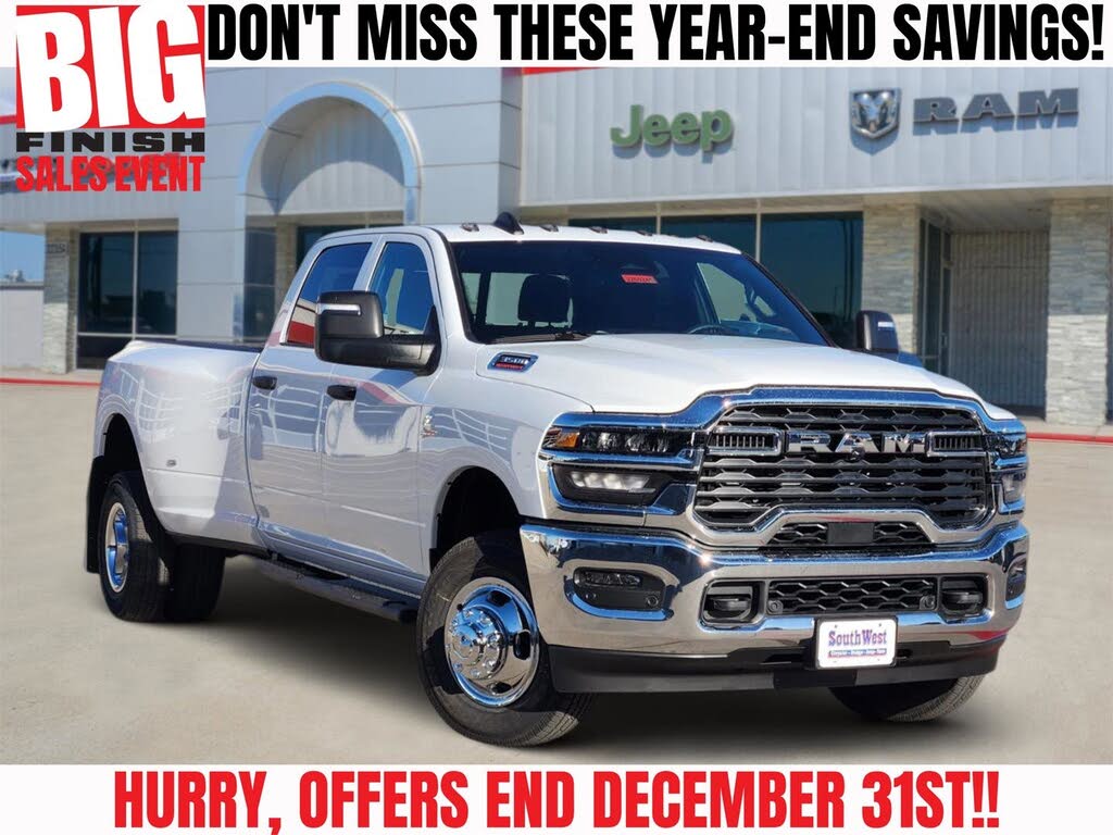 2026 RAM 3500 Tradesman Crew Cab LB DRW 4WD