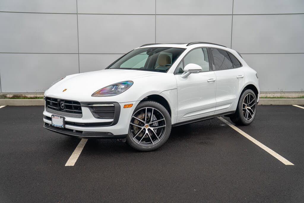 2025 Porsche Macan