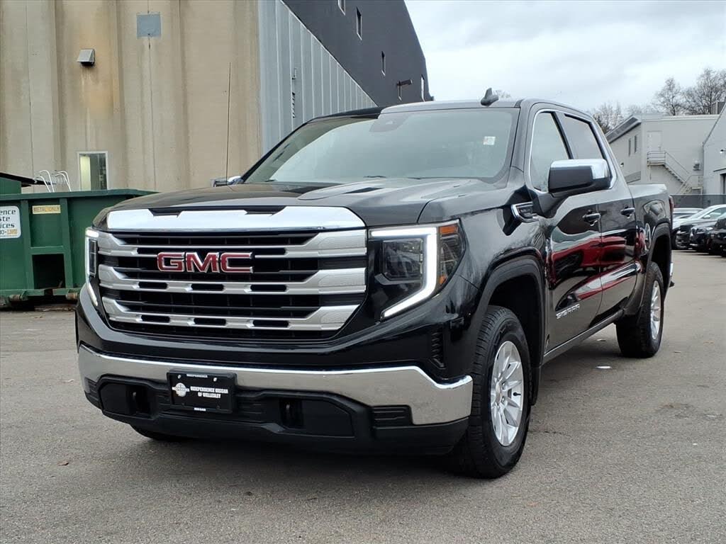 2023 GMC Sierra 1500 SLE Crew Cab 4WD
