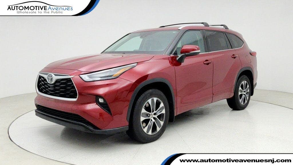 2022 Toyota Highlander XLE AWD