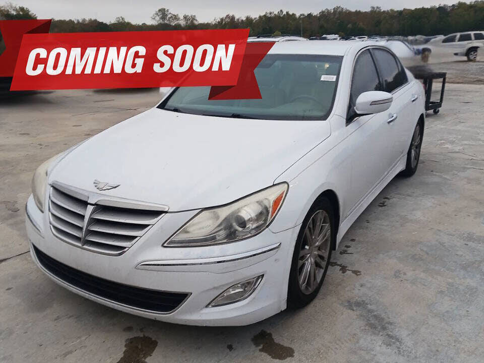 2014 Hyundai Genesis 3.8 RWD