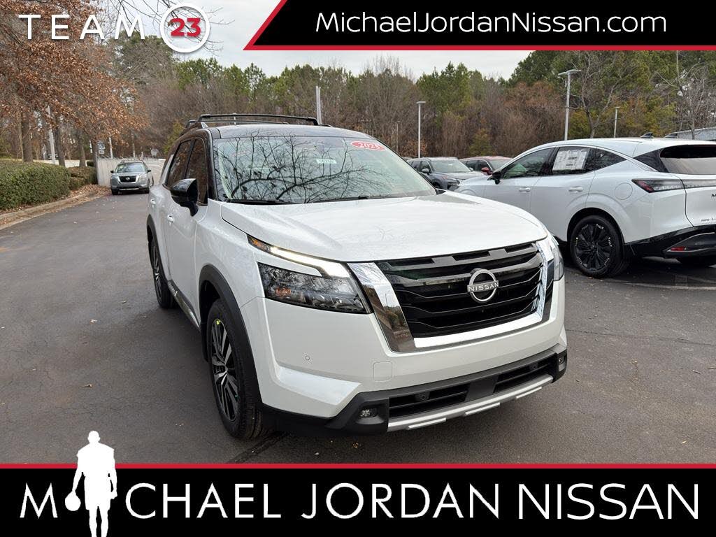 2025 Nissan Pathfinder Platinum 4WD