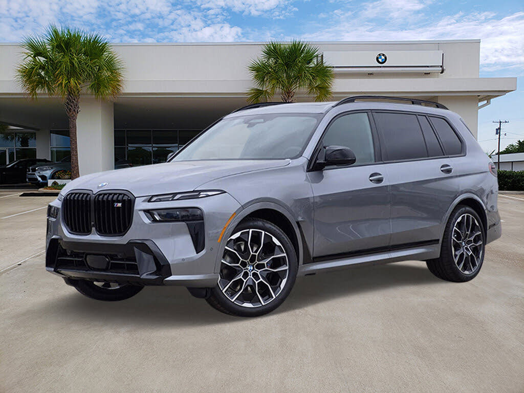 2026 BMW X7 M60i AWD