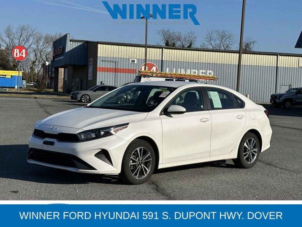 2024 Kia Forte LXS FWD