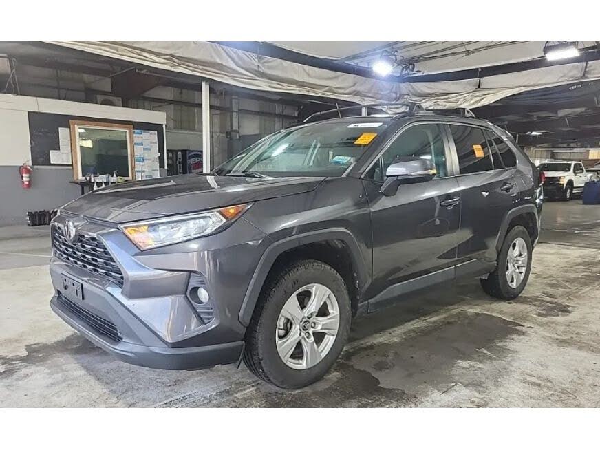 2020 Toyota RAV4 XLE AWD