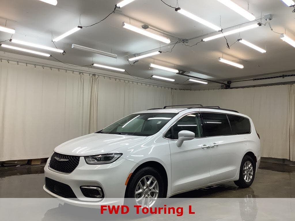2022 Chrysler Pacifica Touring L FWD