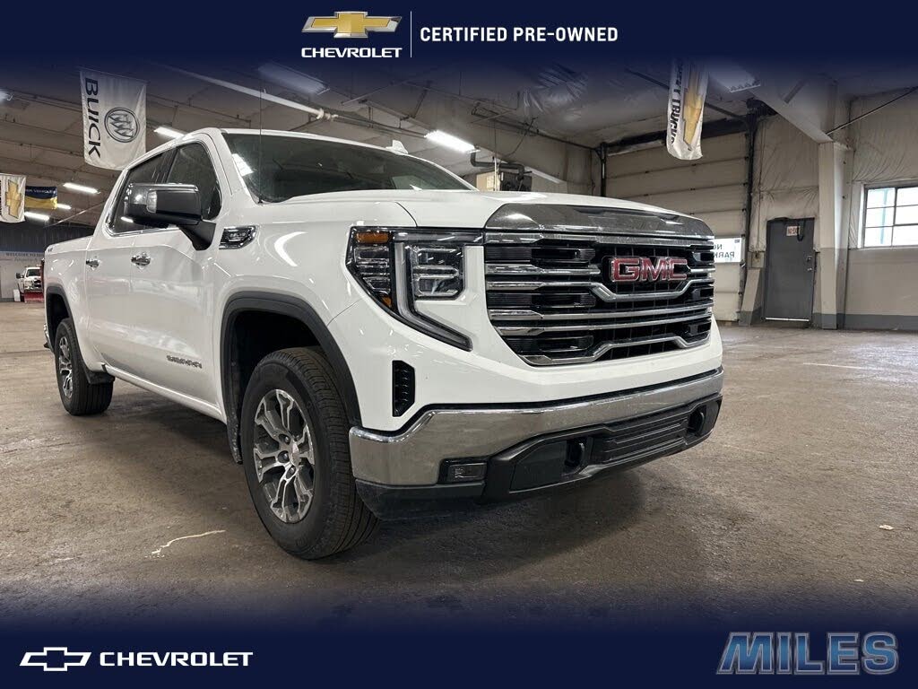 2025 GMC Sierra 1500 SLT Crew Cab 4WD