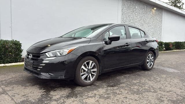 2023 Nissan Versa SV FWD